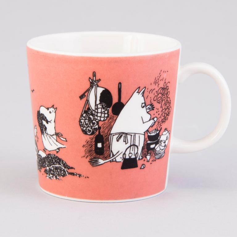 MOOMIN-MUG, porcelain, 'Mug dark rose',  Moomin Characters, Arabia1991-1999.