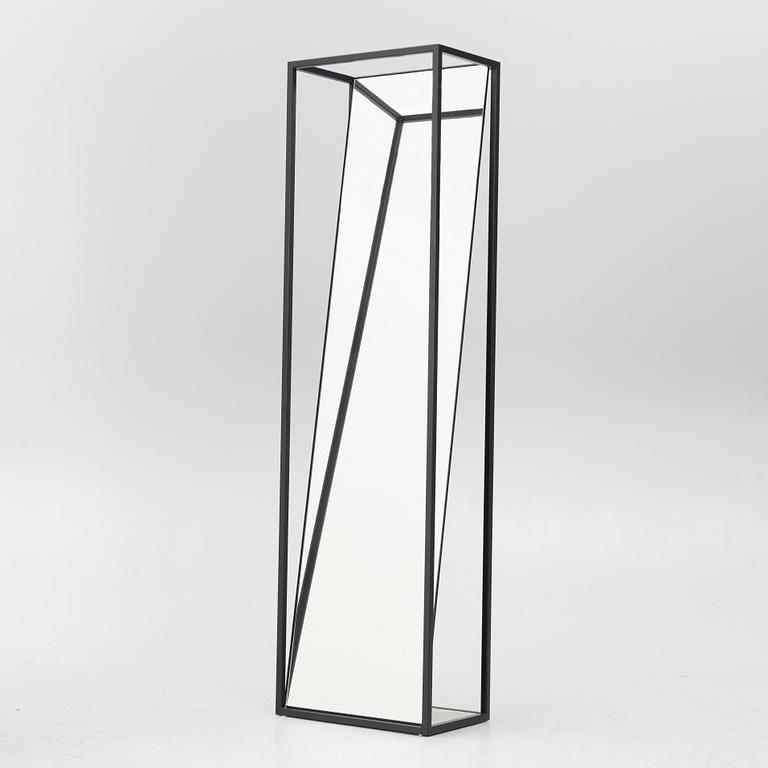 Firma Svenskt Tenn, John Astbury, mirror "Fauna", Svenskt Tenn, post 2014.