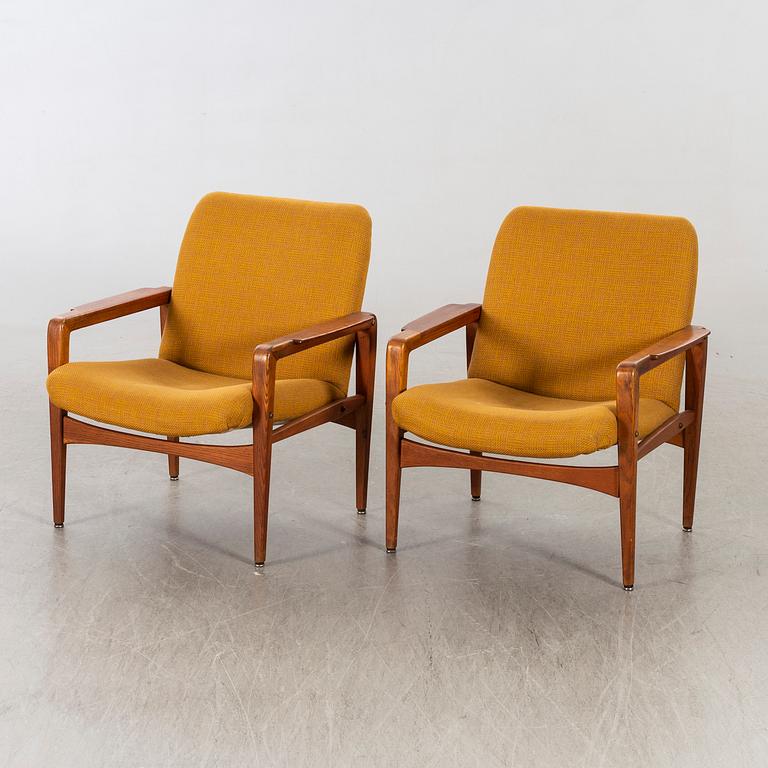 A PAIR OF LOUNGE CHAIRS MID 20TH CENTURY,
