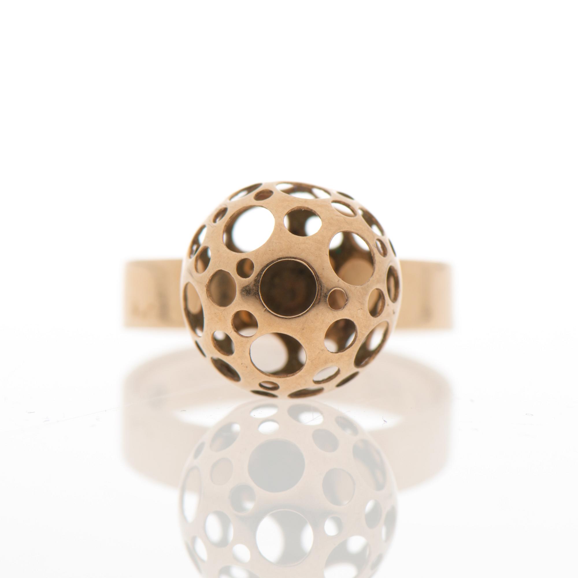 LIISA VITALI, RING and EARRINGS, 14K gold. Westerback, Helsinki Finland 1962.