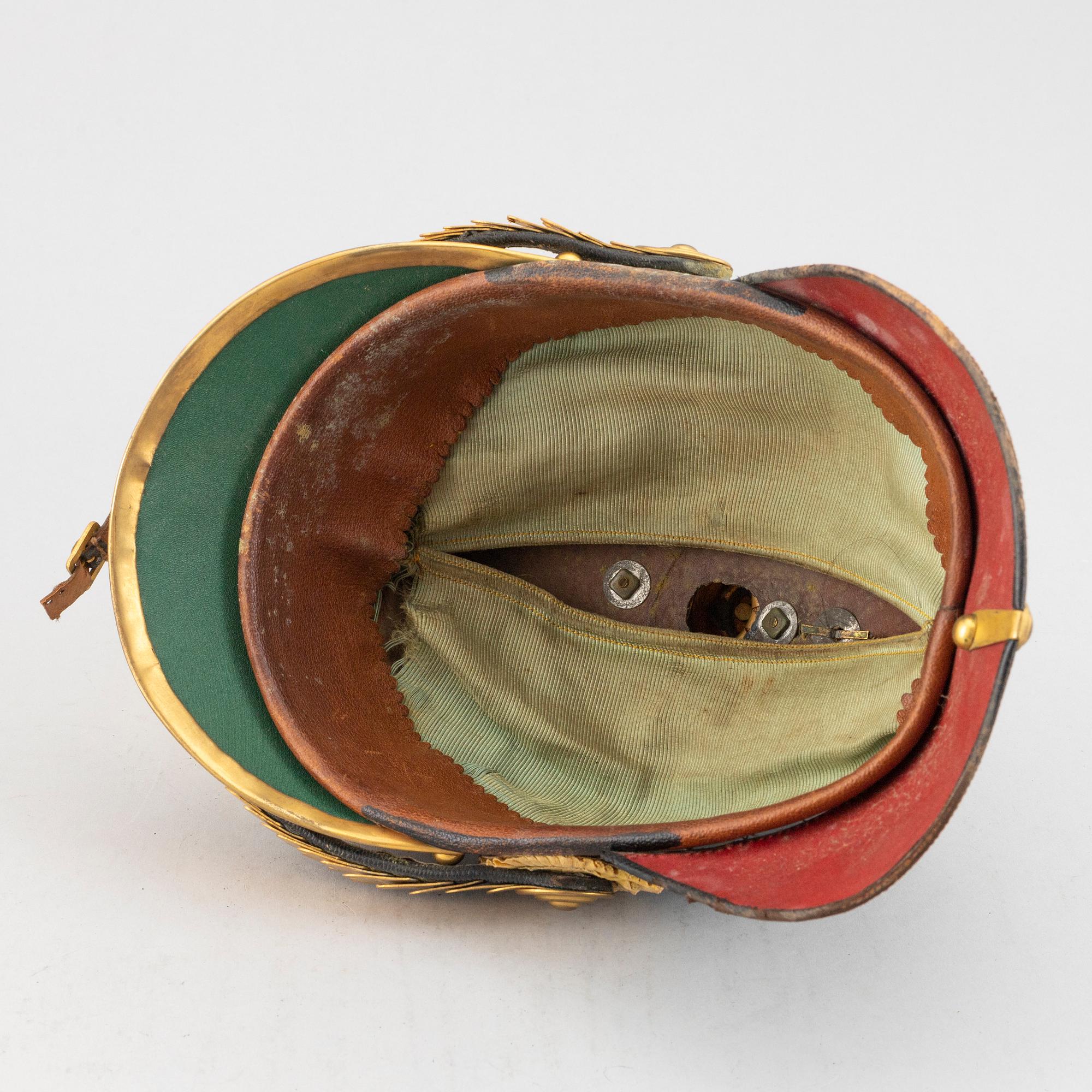 HJÄLM, m/1886 för dragonunderofficer.