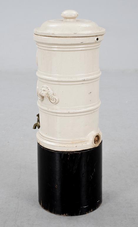 VATTENCISTERN, stengods, G. Cheavings, England, 1800/1900-tal.