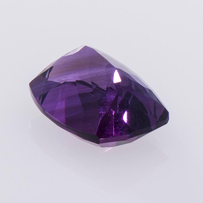 AMETIST, dynslipad 10,80 ct.