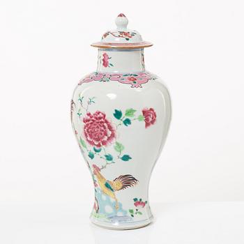 A famille rose 'rooster' vase with cover, Qing dynasty.
