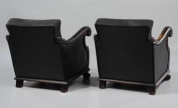 FÅTÖLJER, ett par, Chippendale-stil, omkring 1900-talets mitt.