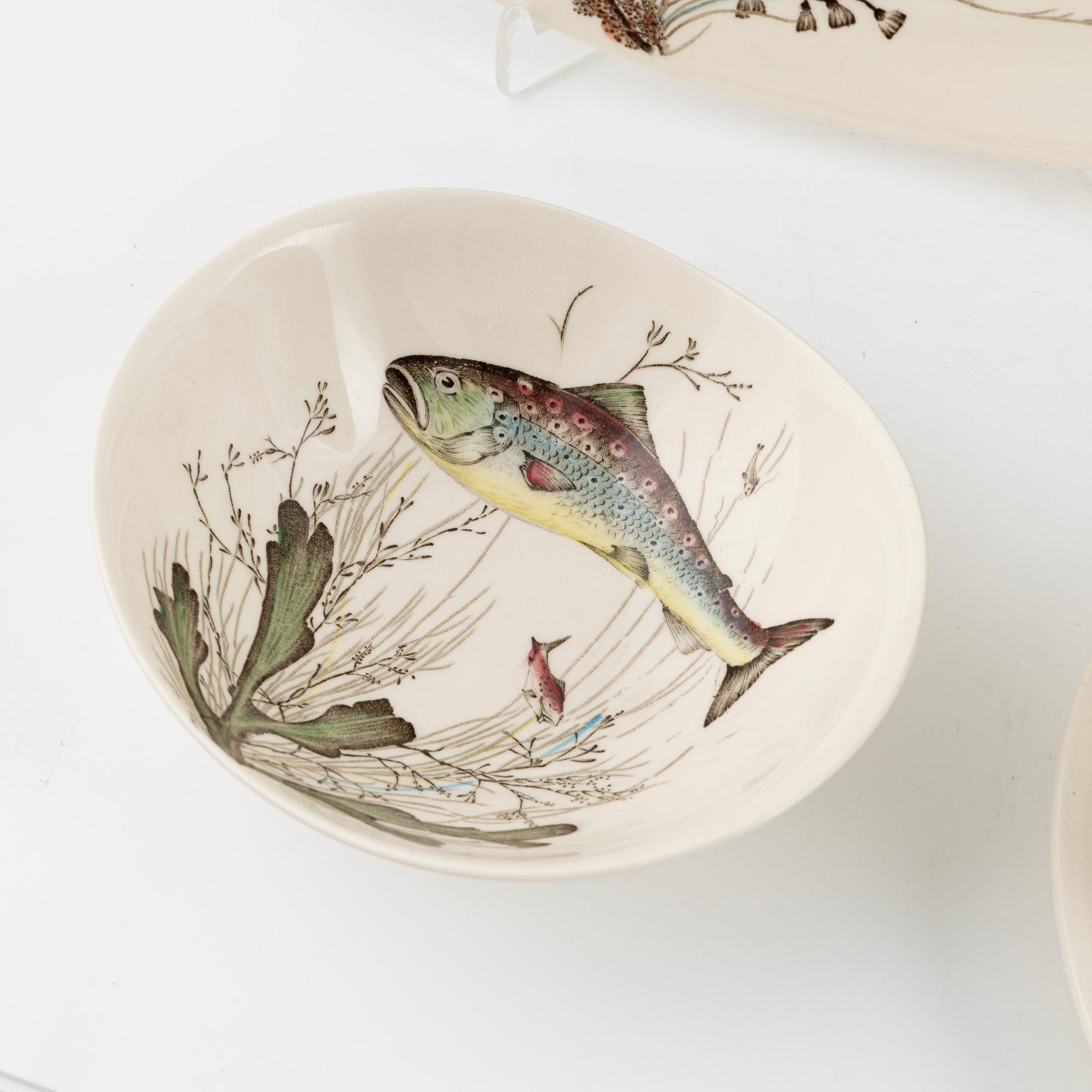 A set of ten plates a bowl and a dish. 'Fish' Johnson Brothers England.