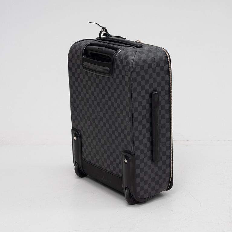 Louis Vuitton, resväska, "Pégase 55", 2013.