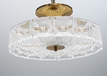 TAKLAMPA, Carl Fagerlund, Orrefors, 1900-talets andra hälft, höjd 17 cm.