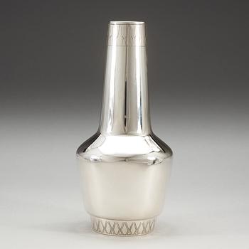 HELGE LUNDGREN, cocktailshaker, Studio K. Anderson, Stockholm 1955, sterling.