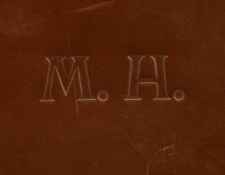 RESVÄSKA MED TOALETTINREDNING, omkr 1900-talets mitt. 
.