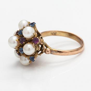 Ring, 9K guld, odlade pärlor, rubiner och safirer.
