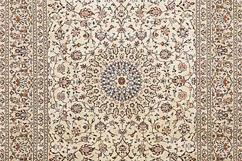 Matta, Keshan, ca 352 x 240 cm.