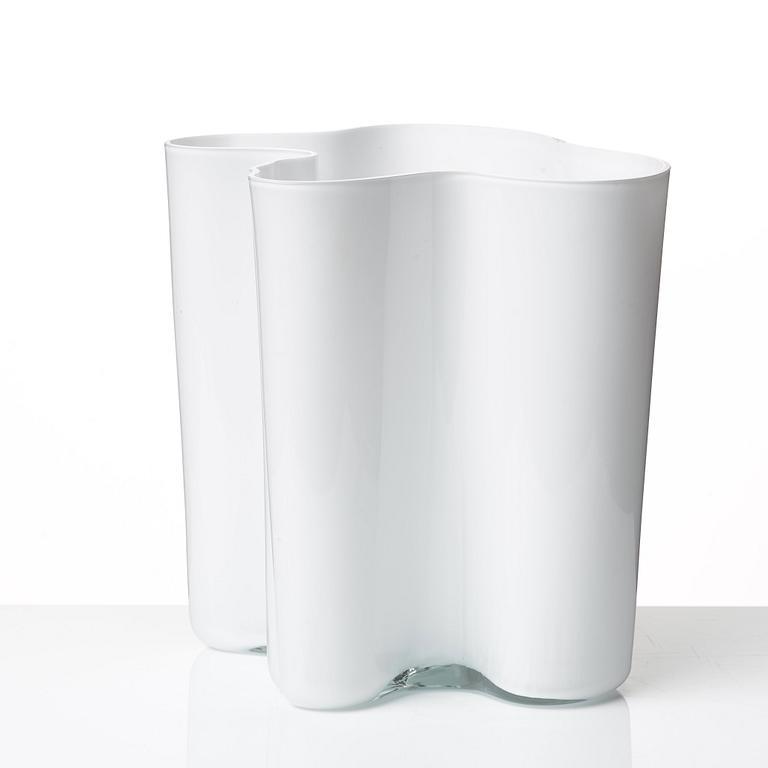 Alvar Aalto, a white mould blown glass vase, Iittala, Finland, model 3031.
