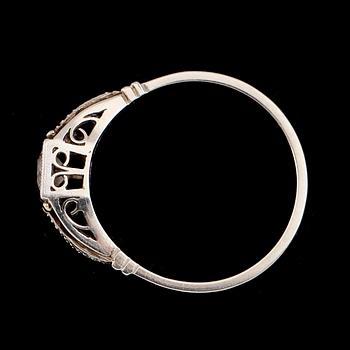 RING, 14 k vitguld, gammalslipad diamant ca 0.25 ct. Vikt ca 2 g.