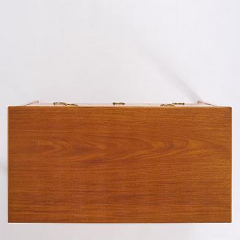 Josef Frank, a mahogany chest of drawers, Firma Svenskt Tenn, 1950s.