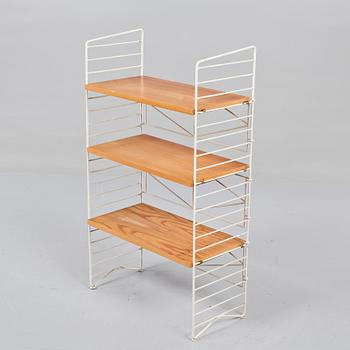 BOKHYLLA, String-modell, 1900-talets mitt.