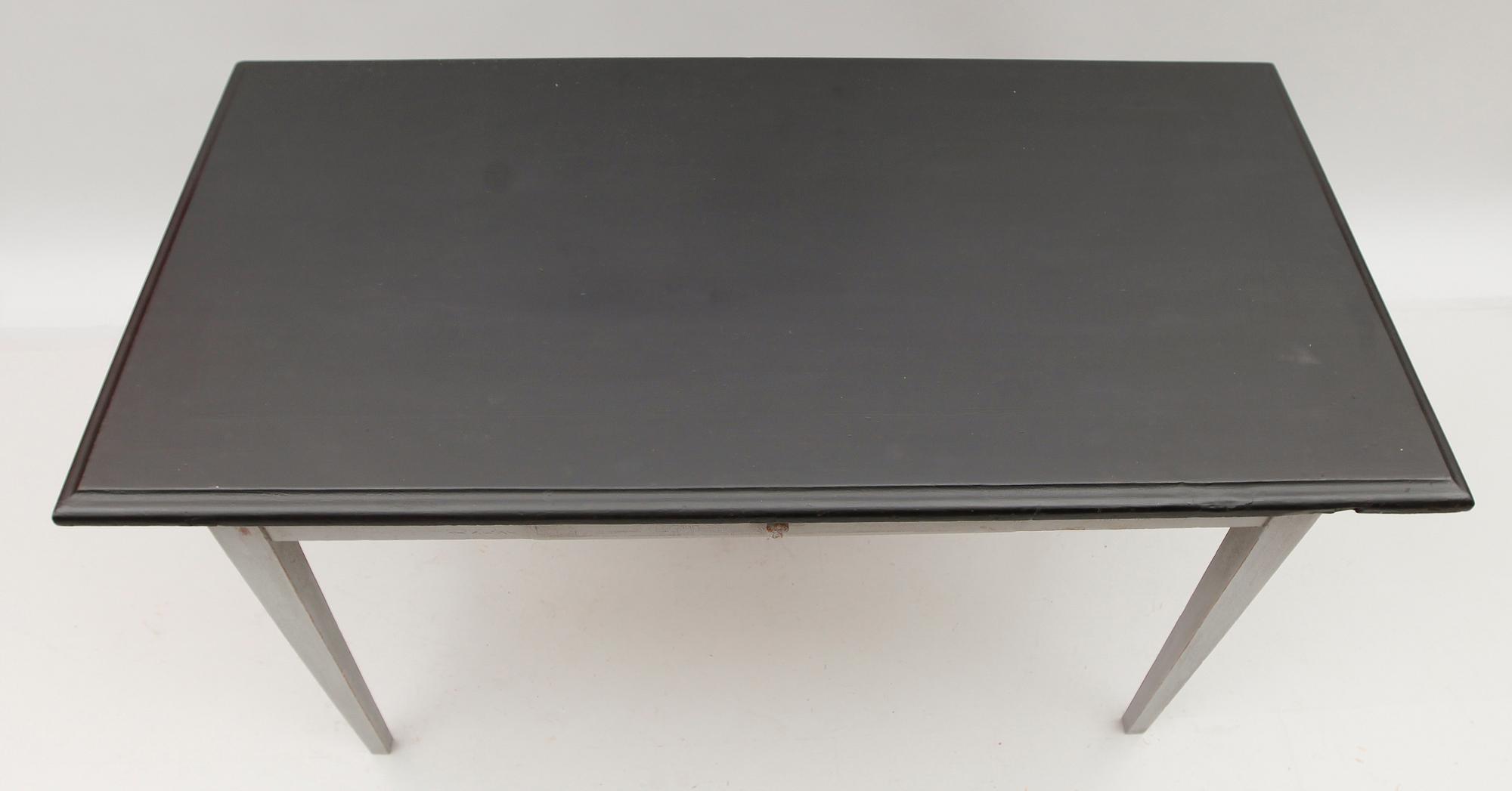 SKRIVBORD, 1800-talets första hälft.