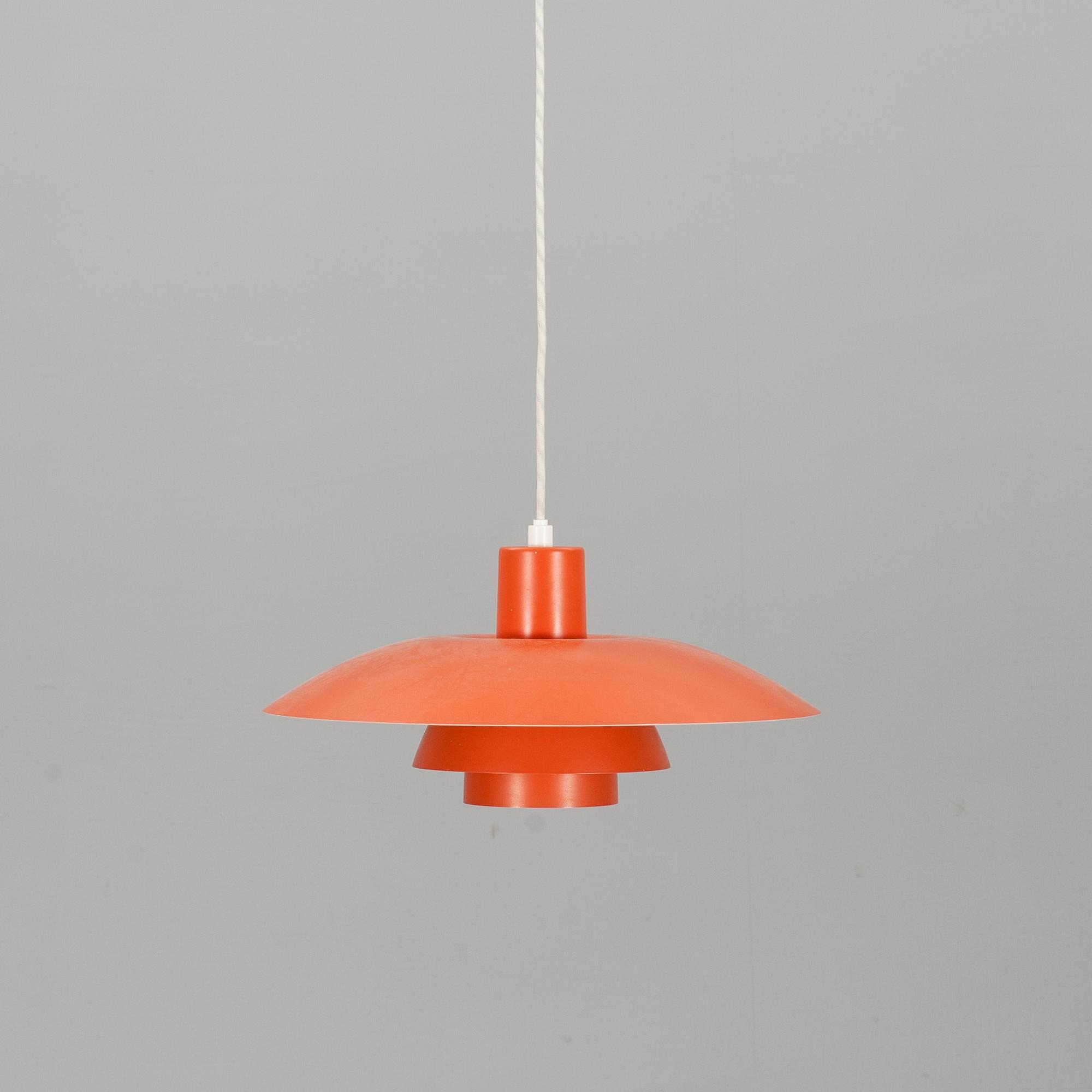 TAKLAMPA, PH 4/3, Poul Henningsen för Louis Poulsen, Danmark.