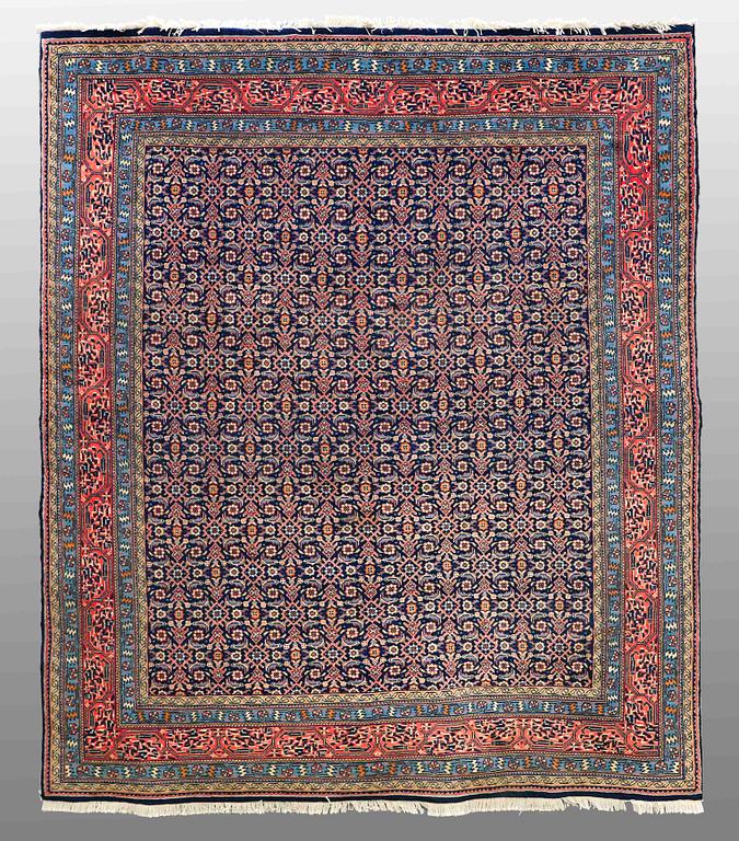 CARPET, Ingles, ca 232 x 200 cm.