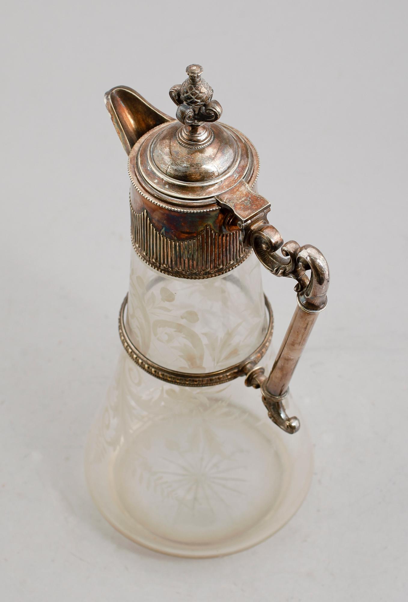 VINKANNA, nysilver och glas, omkring år 1900.