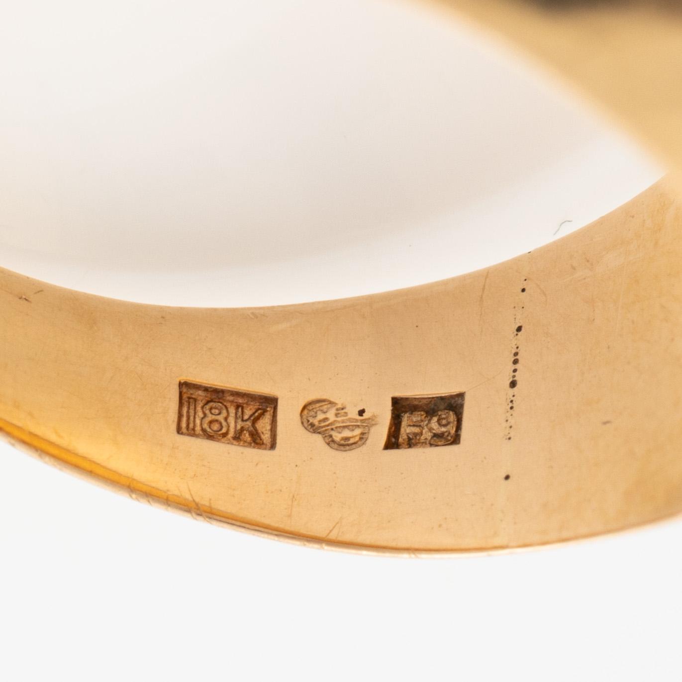 Ring, 18K guld med opal.