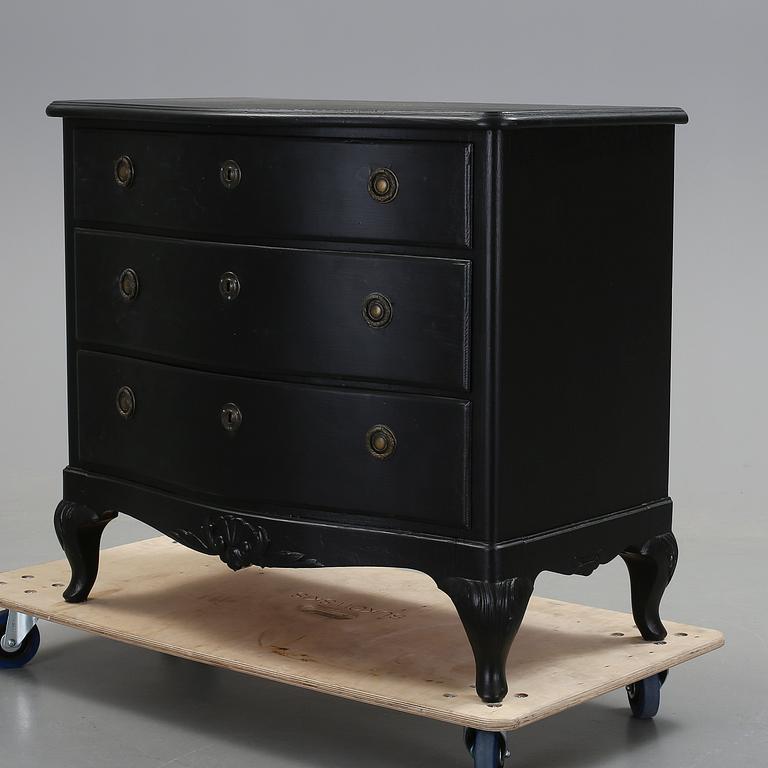 BYRÅ, rokokostil, 1900-tal.