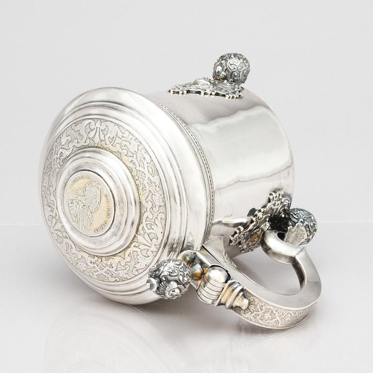 Niclas Warneck, dryckeskanna, silver, Karlstad 1736. Barock.