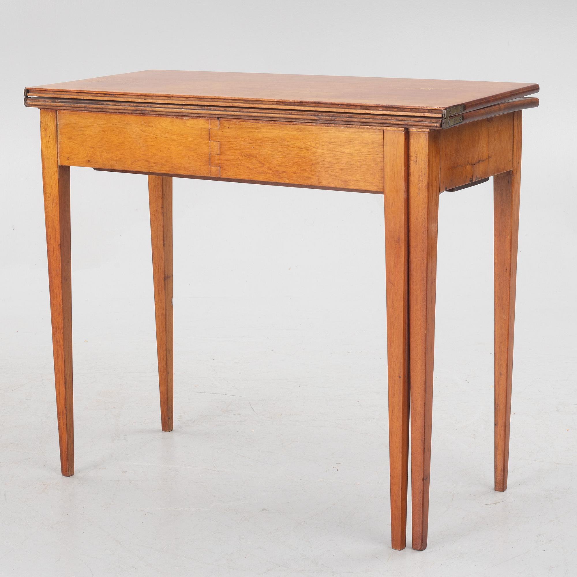 A late Gustavian card table, 19th century.