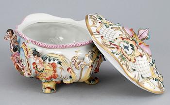 TERRIN, porslin, Volkstedt, Tyskland, 1900-talets första hälft.