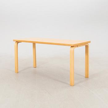 Alvar Aalto, dining table model no. 96 and 82 for Artek Finland, late 20th century/early 21st century.