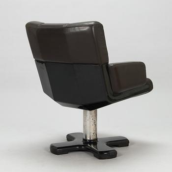 Kari-Pekka Valorinta, nojtuoli, "Nautilus" Isku 1960-luku.