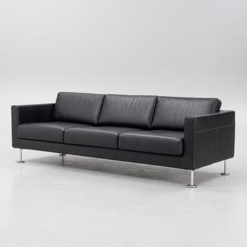 Jasper Morrison, a 'Park' leather sofa, Vitra.