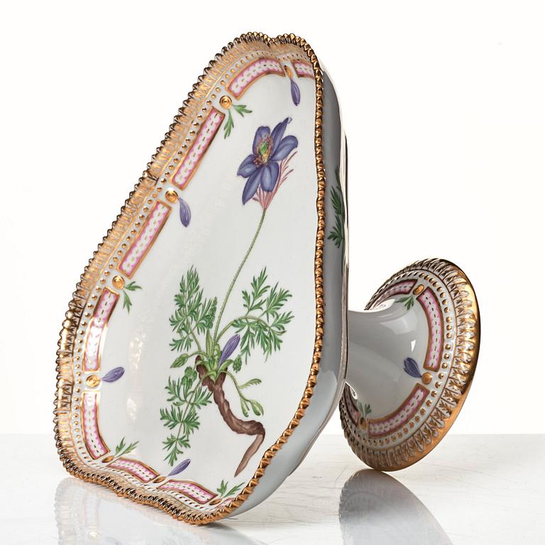 A Royal Copenhagen 'Flora Danica' tazza and serving dish, Denmark, 20th Century.