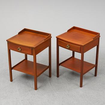 KERSTIN HÖRLIN-HOLMQUIST, a pair of mahogany bedside tables, Triva, Nordiska Kompaniet, 1965.