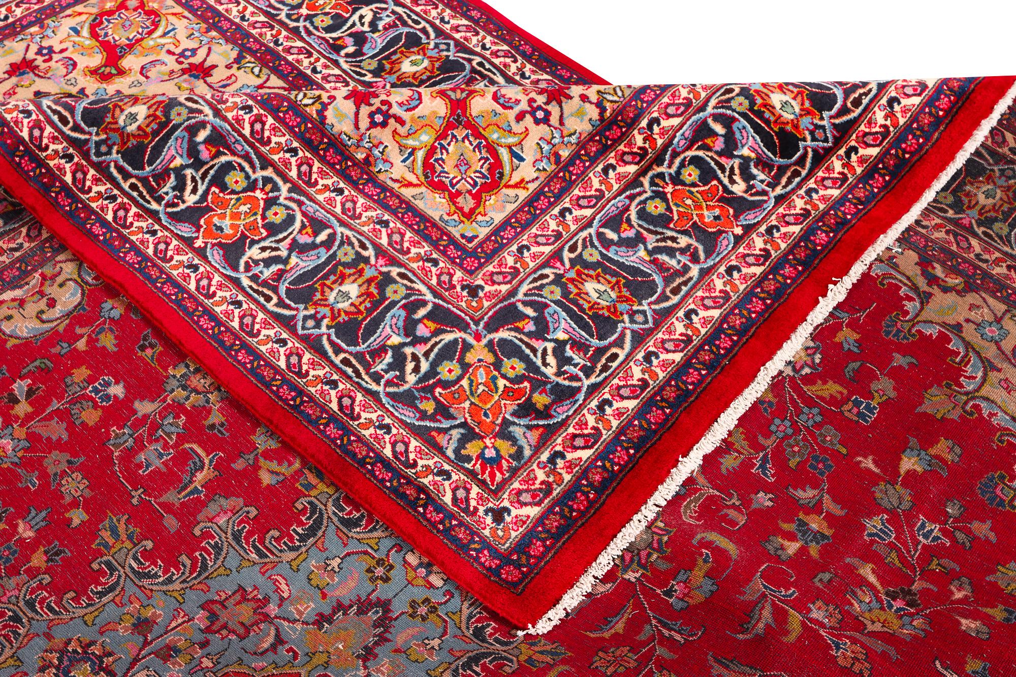 A Keshan carpet, c. 360 x 250 cm.