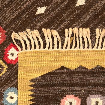 Matta, rölakan signerad SW (Solveig Westerberg), "Le Petite" ca 310x193 cm.