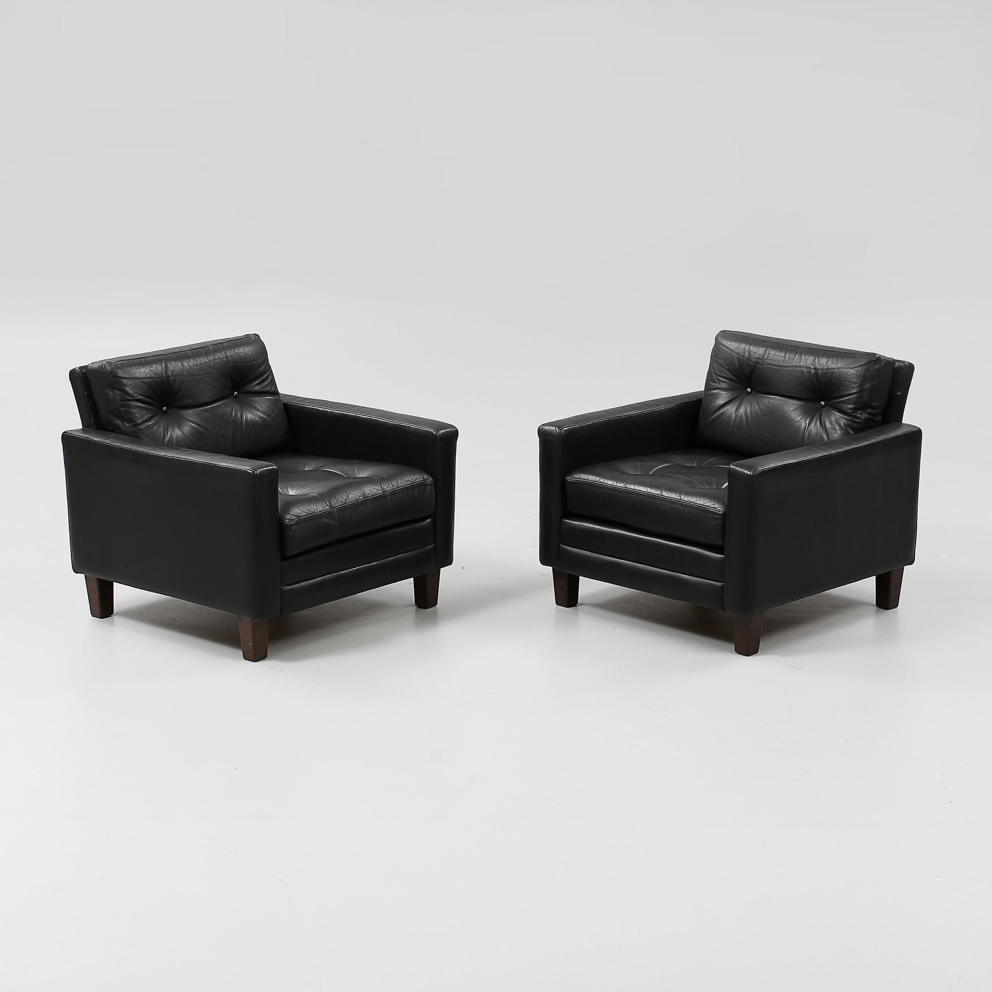 FÅTÖLJER, ett par, 1960-tal.