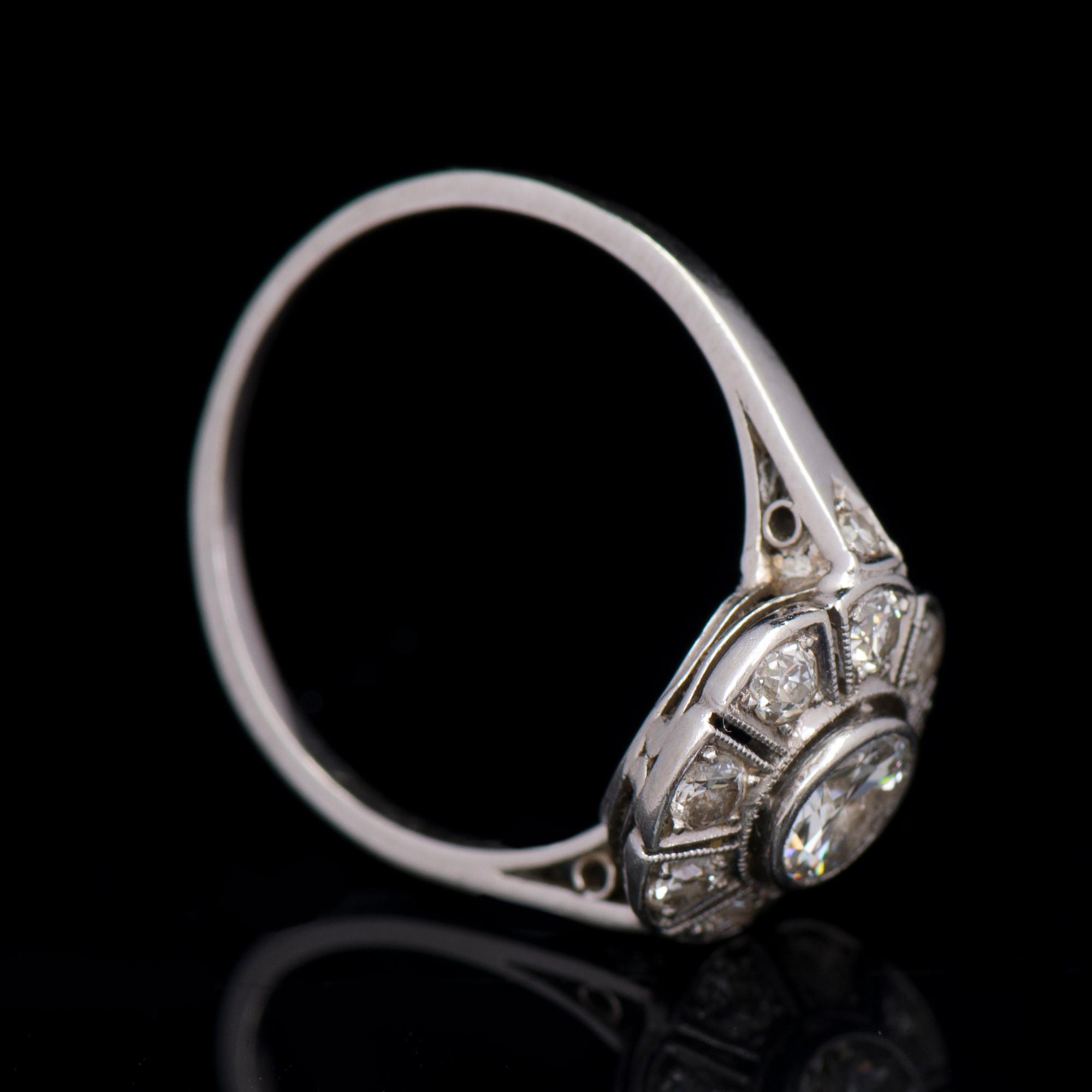 RING, briljantslipade diamanter, platina.