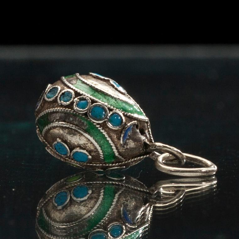 HÄNGE/ÄGG, silver och emalj, Ryssland sekelskiftet 1800/1900-tal.