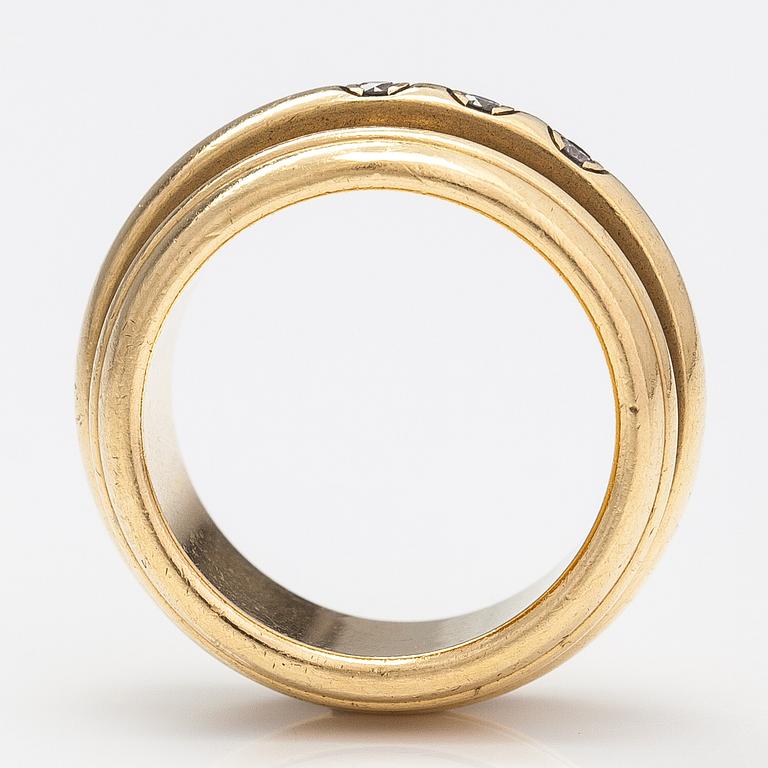Piaget, Sormus "Possession", 18K kultaa ja timantteja n. 0.06 ct yht. Merkitty Piaget 1994, A4809651.