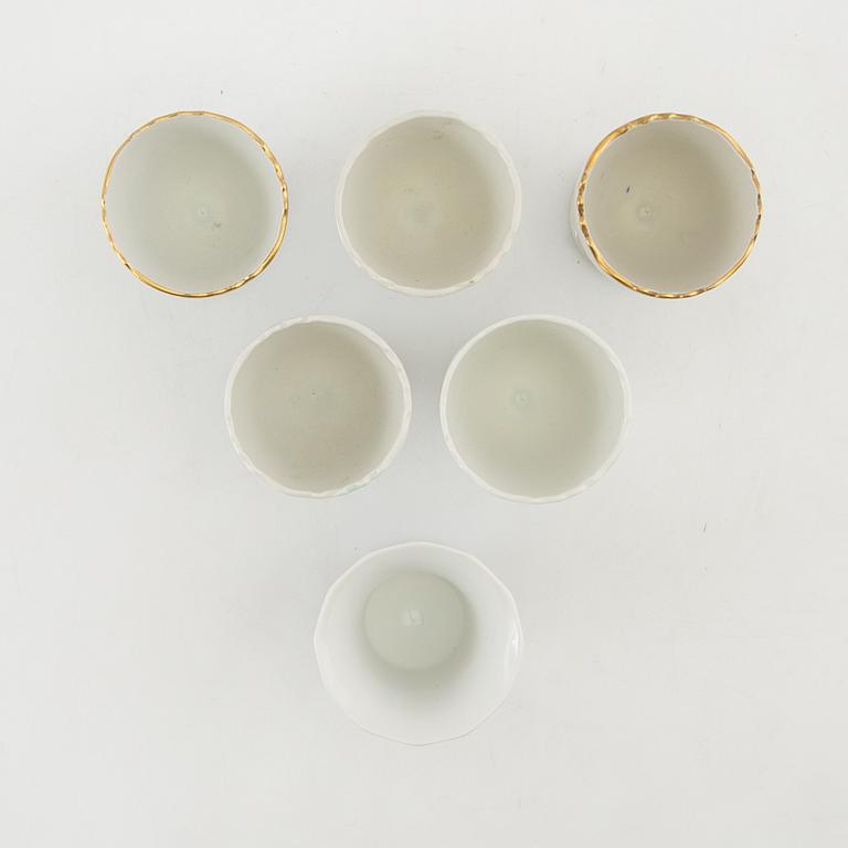 Service approximately 140 pieces "Blue Flower" Royal Copenhagen Denmark 20th century porcelain.