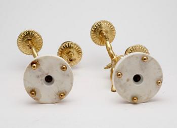 LJUSSTAKAR, ett par, nyrokoko, omkring 1850.