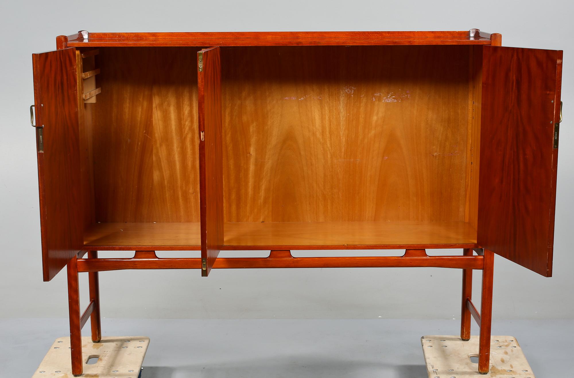 SKÅP, Westbergs Möbelfabrik AB, 1950-tal.