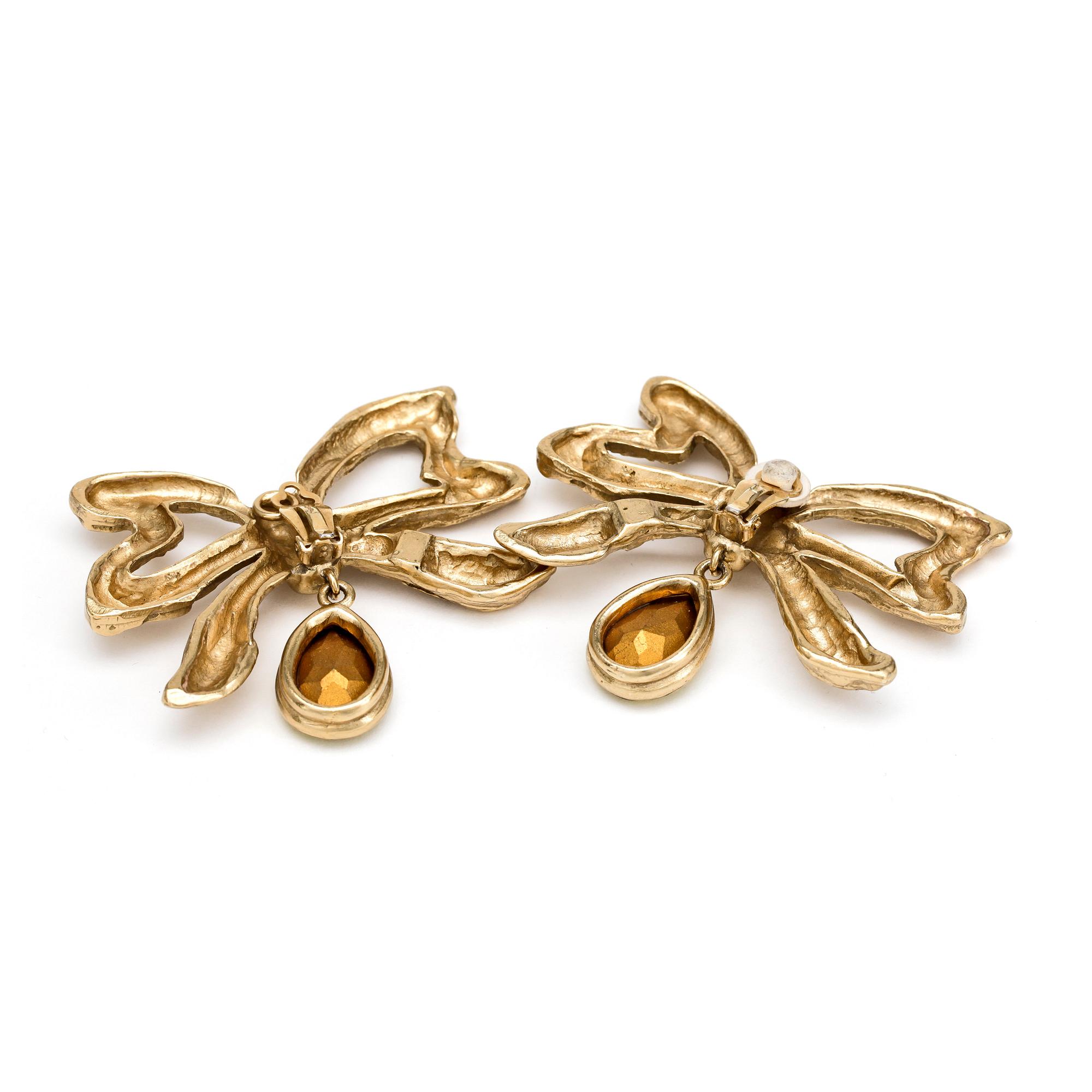 YVES SAINT LAURENT, a pair of earclips.