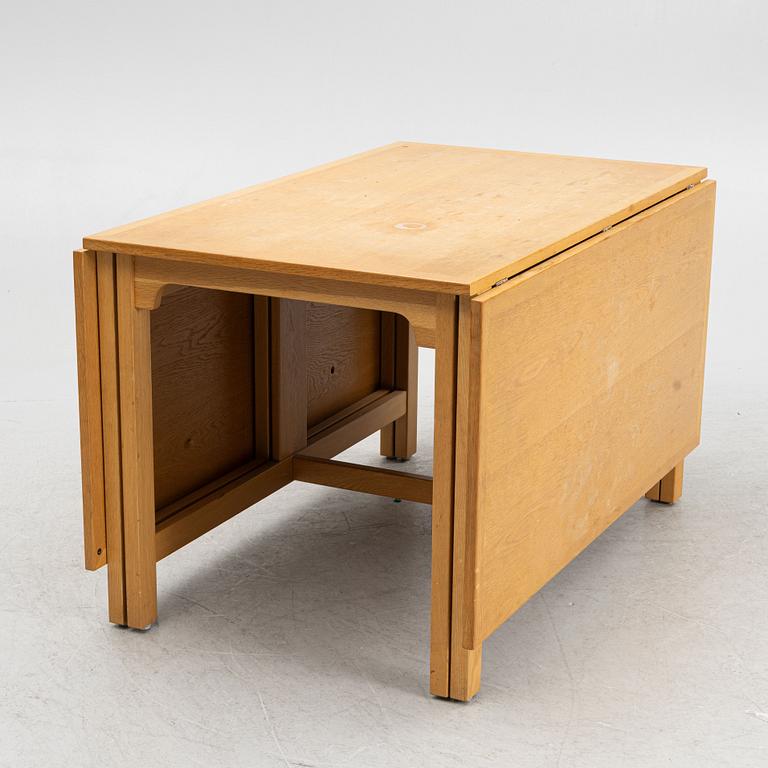 Børge Mogensen, slagbord med två halvmånebord, BM71, Karl Andersson & söner, 1900-talets andra hälft.