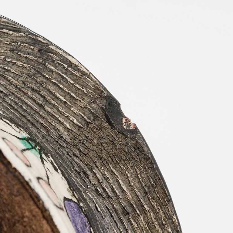 Birger Kaipiainen, a 1950's stoneware bowl signed Kaipiainen.