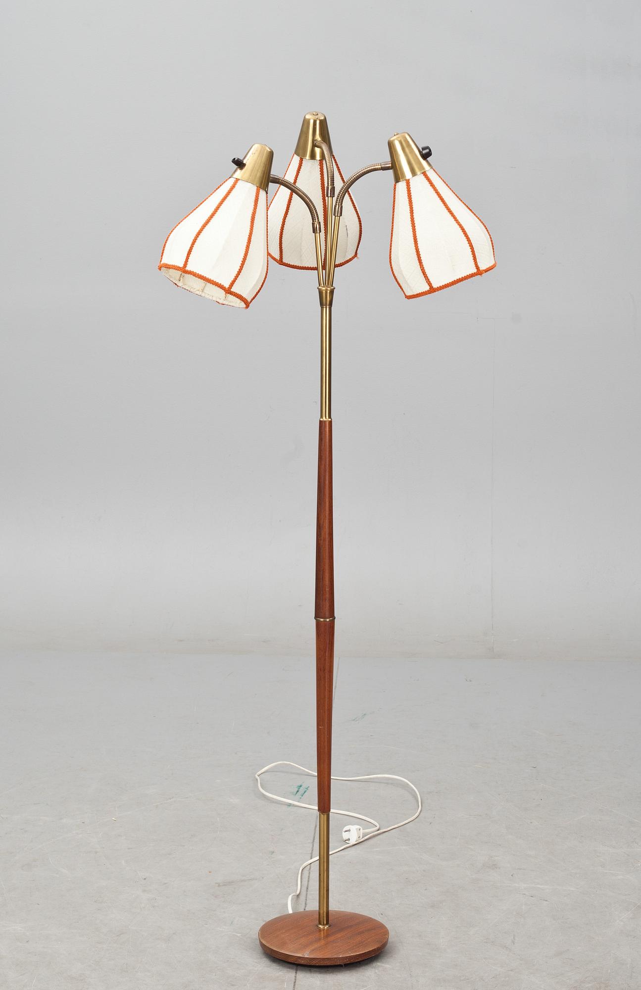 GOLVLAMPA, 1940-tal.