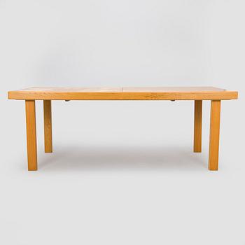 Carl Gustaf Hiort af Ornäs, ruokapöytä, "Näyttely Senior", HMN Huonekalu Mikko Nupponen 1950-luku.