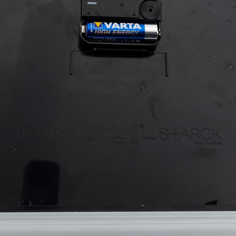 Bordslampor, 2 st, bricka samt väggklocka, Kartell, Italien.