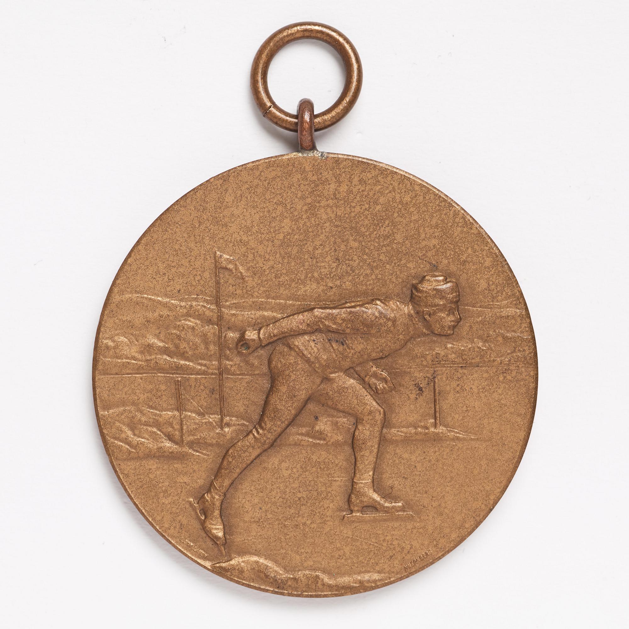 Medals, 2 pcs, 1st prize in 500 and 1500 meters speed skating, 1920, bronze.